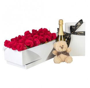 Valentine's Deluxe Everlasting Roses